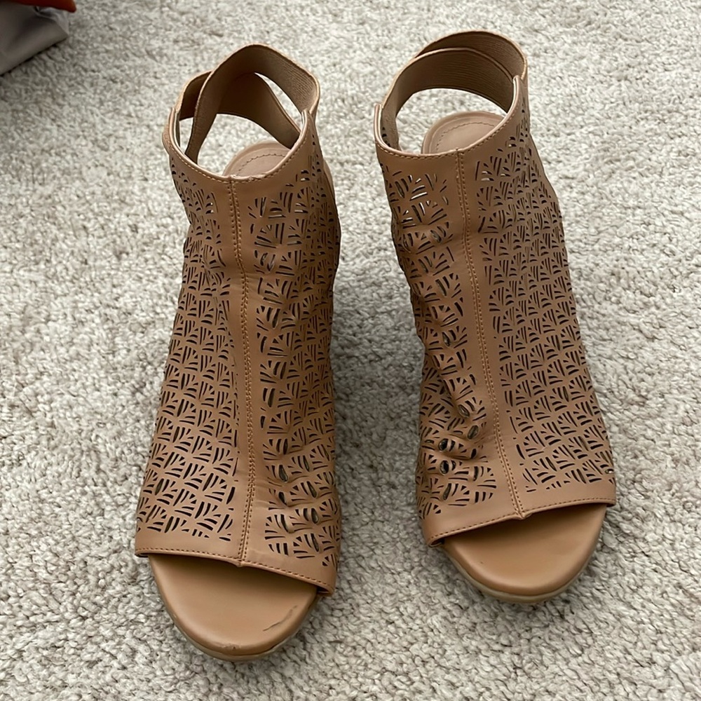 Kenneth Cole Reaction Sandal Heels